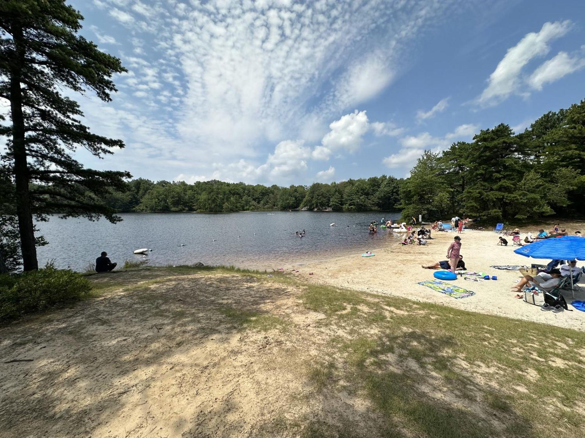 Wow!! Ultimate Pocono Retreat, Hot Tub, Game Room, Deck, Lakes, Skiing, Pools Long Pond Экстерьер фото